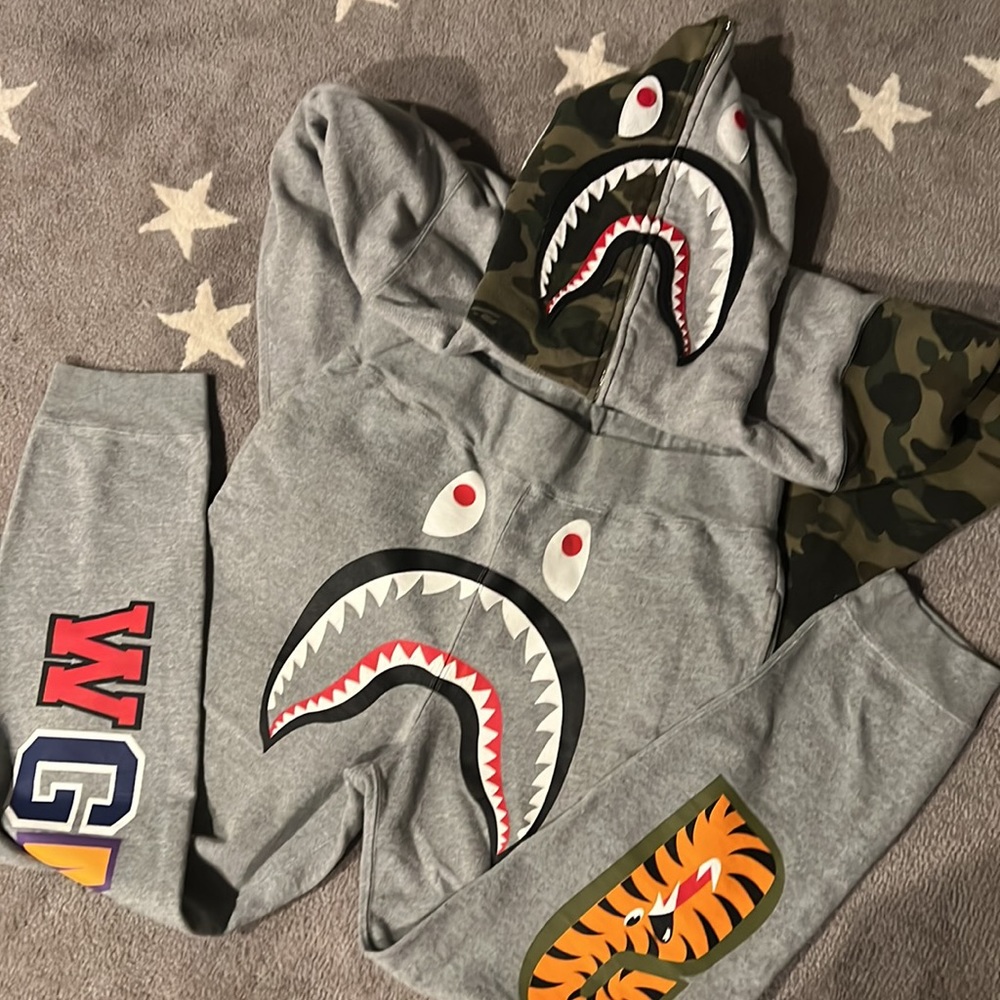 Authentic Rare A Bathing Ape Tracksuit Zip Up Joggers & Hoodie World Gone Mad